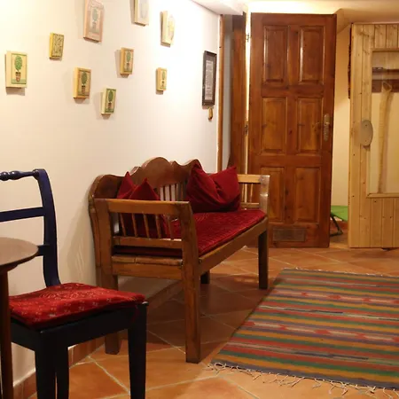 Pensjonat Kis Szarcsa Vendeghaz 3*