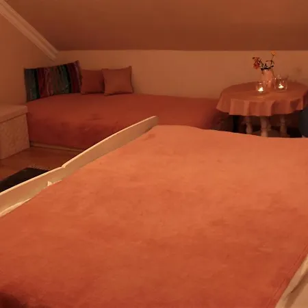 Kis Szarcsa Vendeghaz