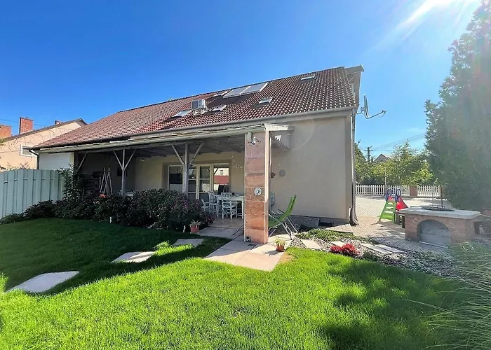 Kis Szarcsa Vendeghaz Penzion 3*