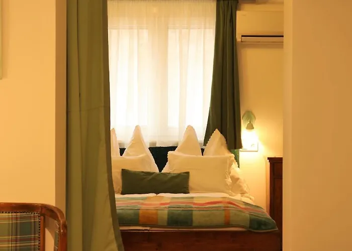 Kis Szarcsa Vendeghaz 3* Gárdony