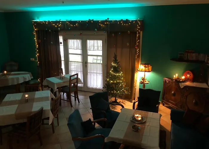 Pensjonat Kis Szarcsa Vendeghaz 3*