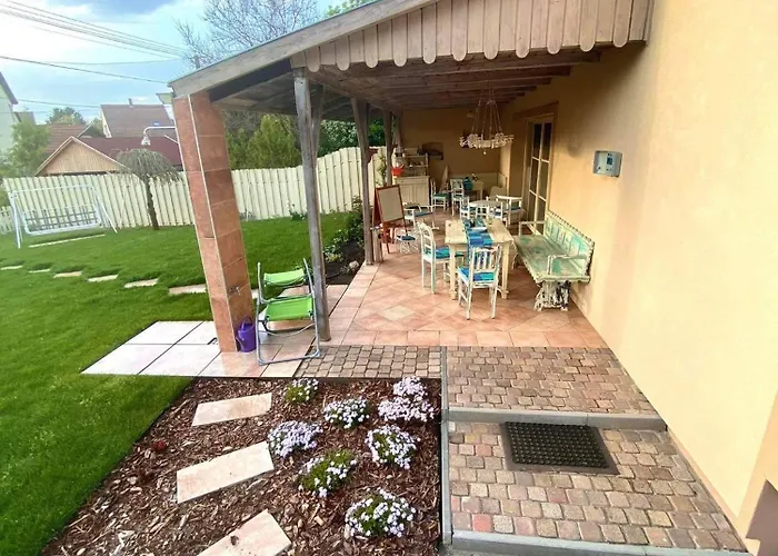 Penzion Kis Szarcsa Vendeghaz 3*